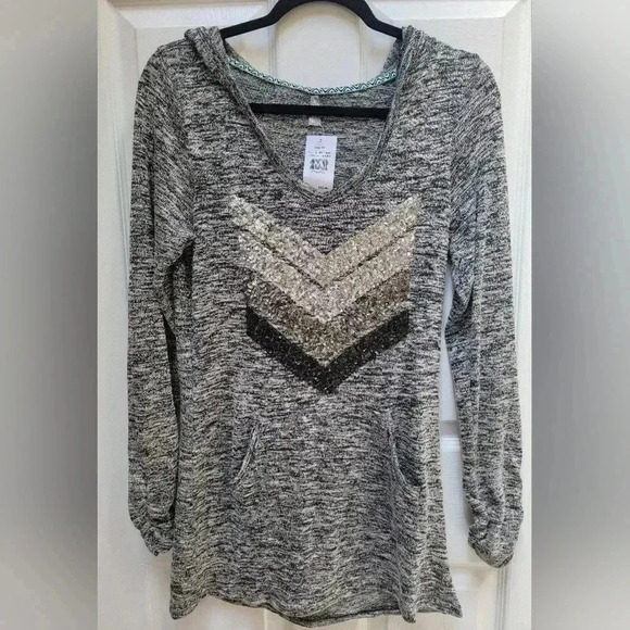 Vanity Women's Sequin Chevron Modern Abstract Long Sleeve Hooded Shirt Size Med - Picture 1 of 3